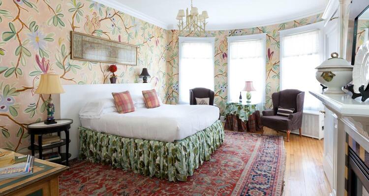 Pomegranate Inn