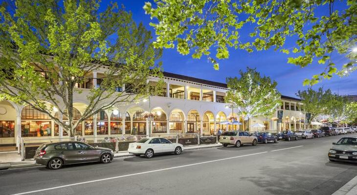 Quest Canberra