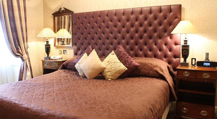 The Leonard Hotel