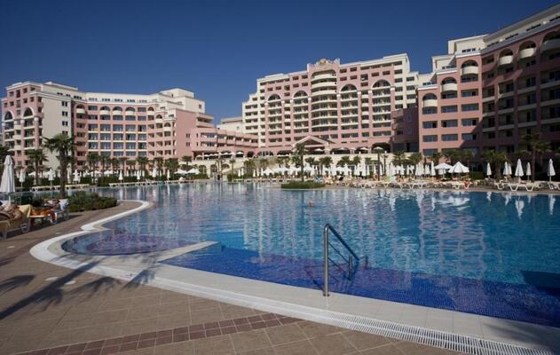 DIT Majestic Beach Resort