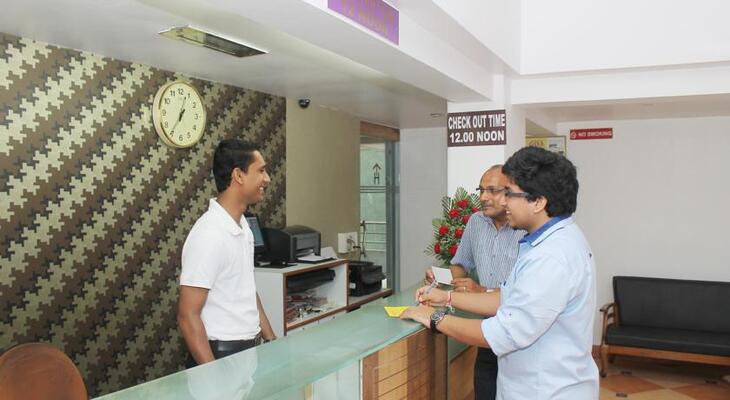 Capital O 10765 Hotel Tanish