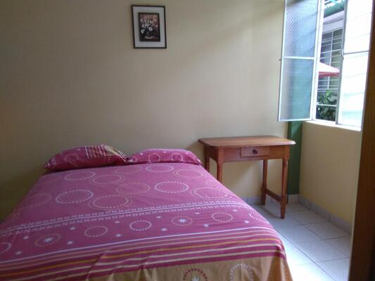 Hostal El Colibri