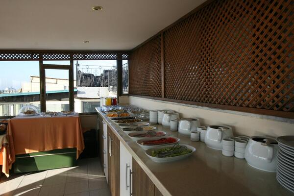 Hanedan Hotel
