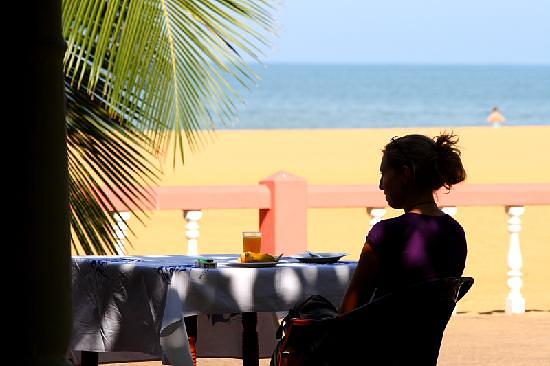 Topaz Beach Hotel