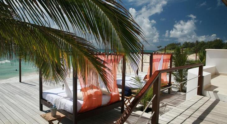 Silver Point Hotel