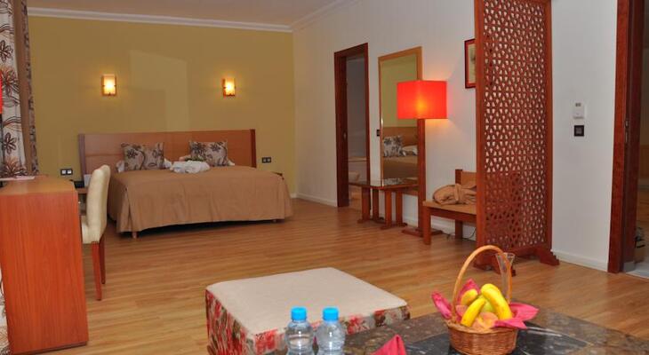 Across Hotels & Spa