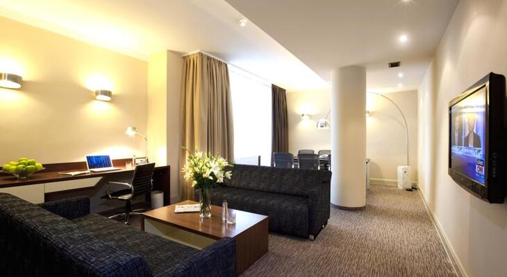 uHotel