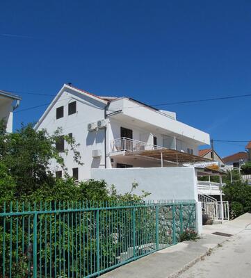Luka's Lodge