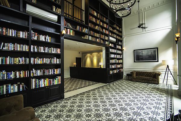 The Alcove Library Hotel