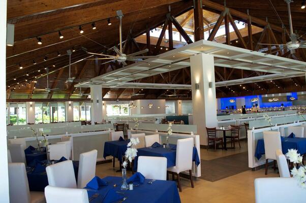Viva Fortuna Beach by Wyndham - An All-Inclusive Resort
