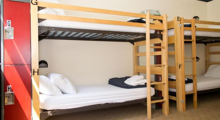 HI Chicago, The J. Ira and Nicki Harris Family Hostel