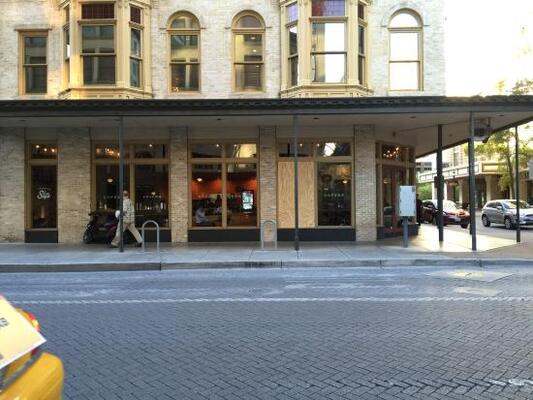 Sip Brew Bar & Eatery