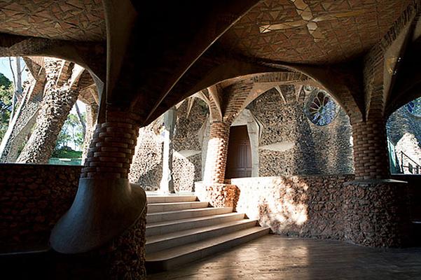 Colonia Guell  Gaudi Crypt