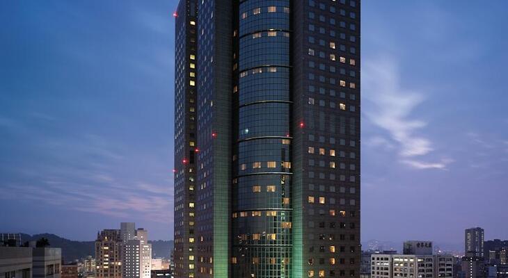 Shangri-La Far Eastern, Taipei