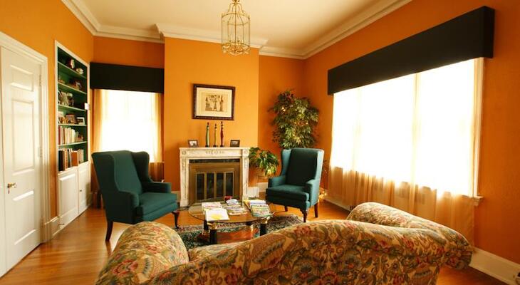 Morehead Manor Bed and Breakfast