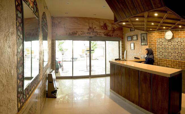 Esfahan Tourist Hotel