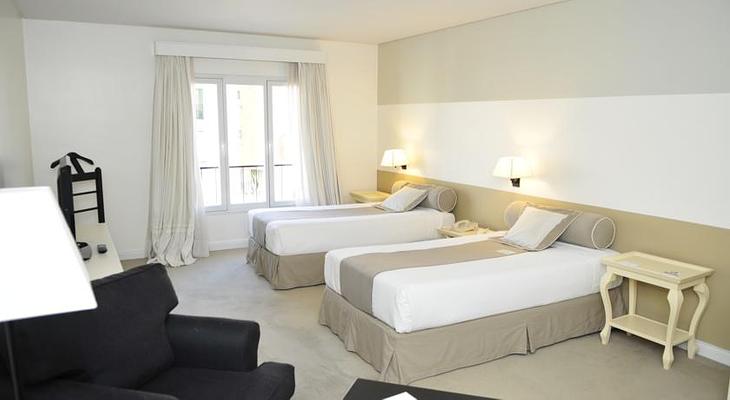 Loi Suites Recoleta Hotel