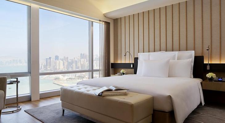 Renaissance Hong Kong Harbour View Hotel