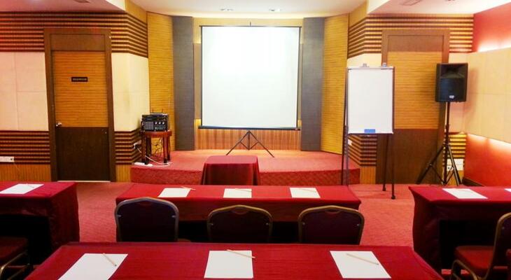 Celyn Hotel City Mall