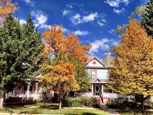 Holden House 1902 Bed & Breakfast Inn