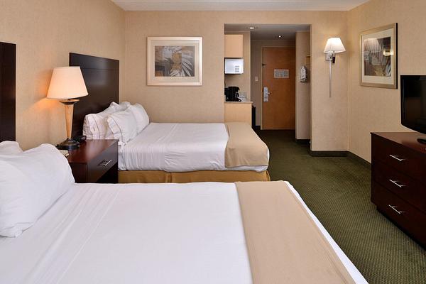 Holiday Inn Express & Suites Ocean City - Northside, an IHG Hotel