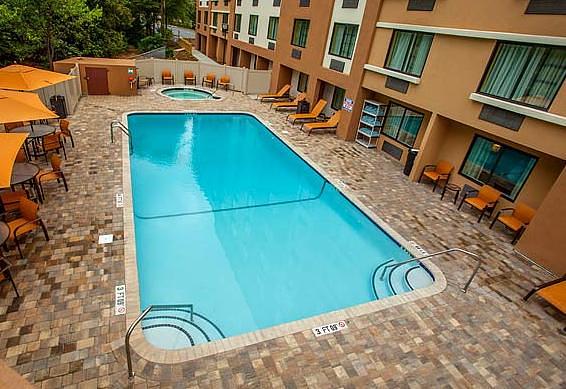 Courtyard By Marriott Charlotte Airport/billy Graham Parkway