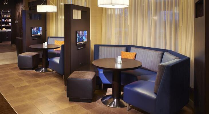 Courtyard by Marriott Indianapolis Castleton