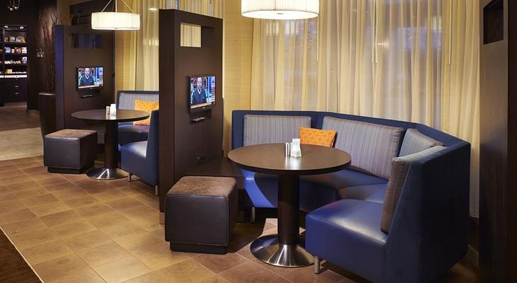 Courtyard by Marriott Indianapolis Castleton