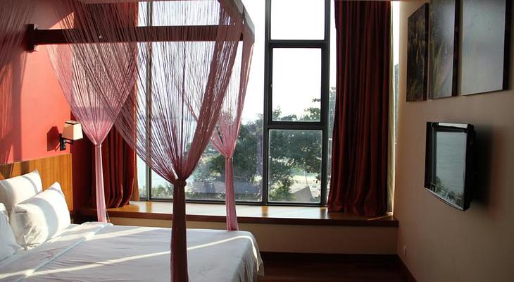 Siloso Beach Resort Sentosa