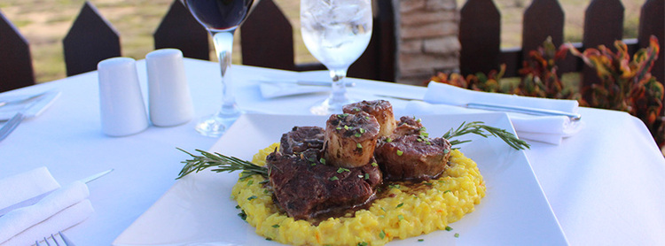 Faro Blanco Restaurant
