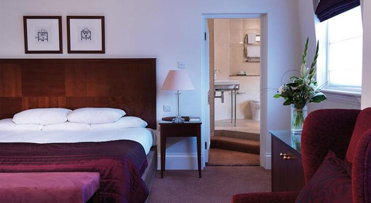 Macdonald Burlington Hotel