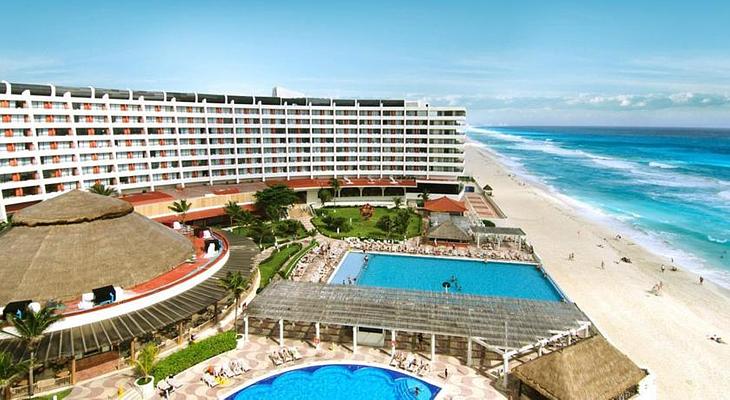 Crown Paradise Club Cancun