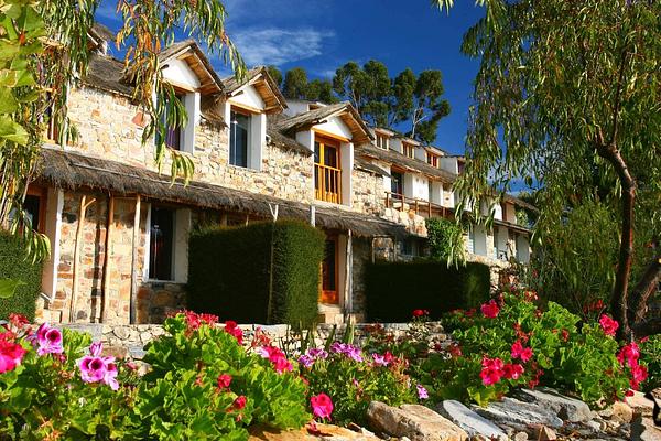 Isla Suasi Hotel