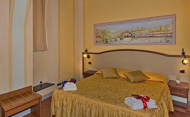 Dimora Dei Guelfi Luxury Rooms