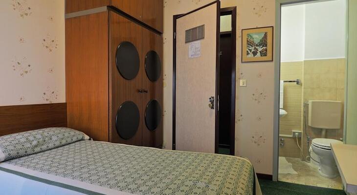 London Hotel