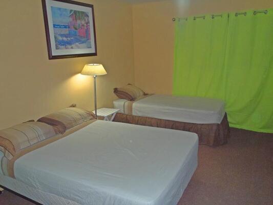 Inagua Outback Lodge