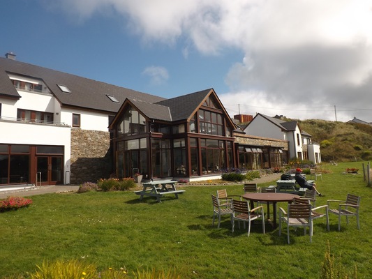 Dolphin Hotel & Restaurant