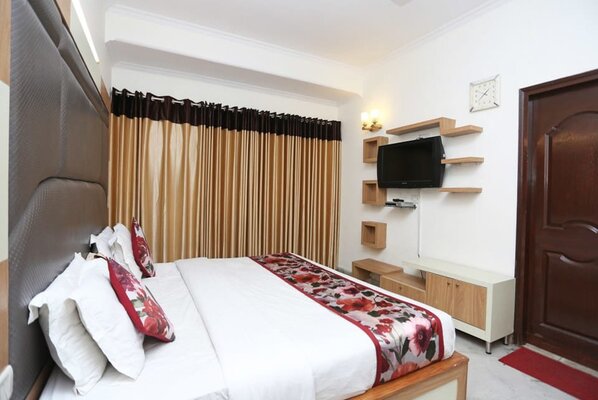 OYO 1879 Hotel Imperial Inn