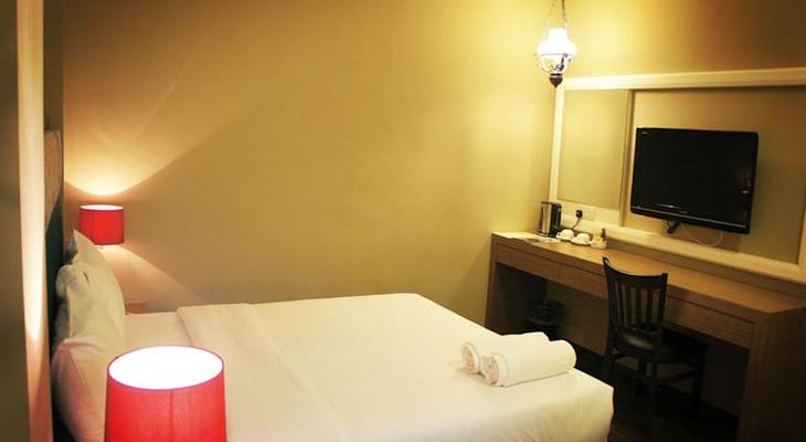 The Grand Jade Hotel