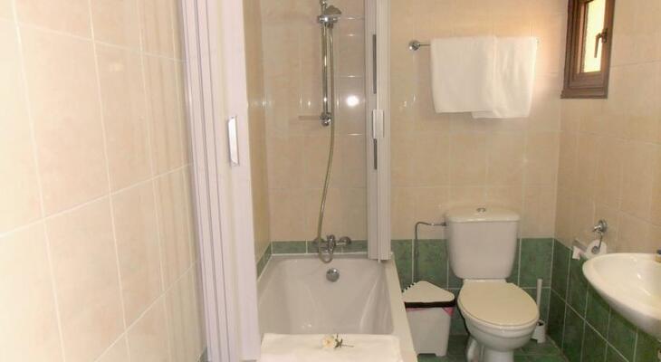 Crown Inn Hotel