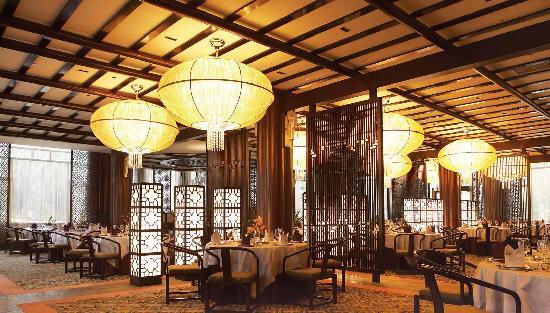 Chateau Star River Hotel