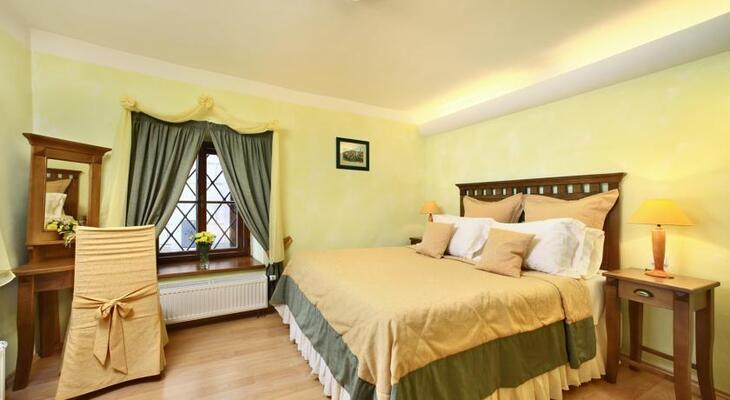 Castle View Apartments
