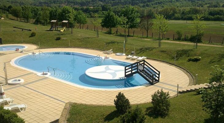 Petnehazy Club Hotel