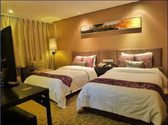 Plaza Hotel (Guangchang Binguan)