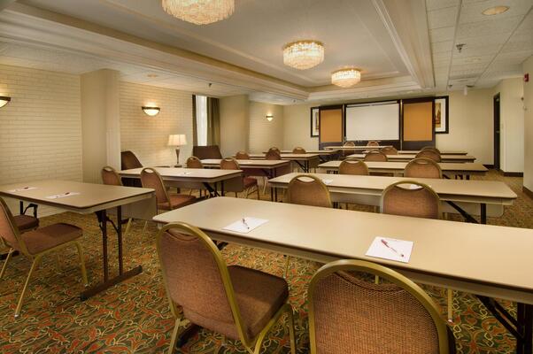 Drury Inn & Suites Nashville Airport