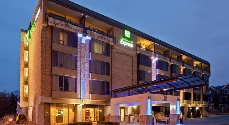 Holiday Inn Express Detroit-Birmingham, an IHG Hotel