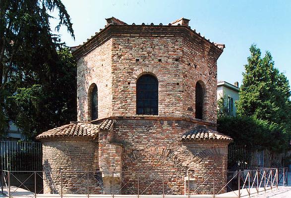 Battistero Neoniano (Battistero degli Ortodossi)