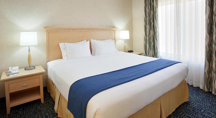 Holiday Inn Express & Suites Sacramento Airport Natomas, an IHG hotel