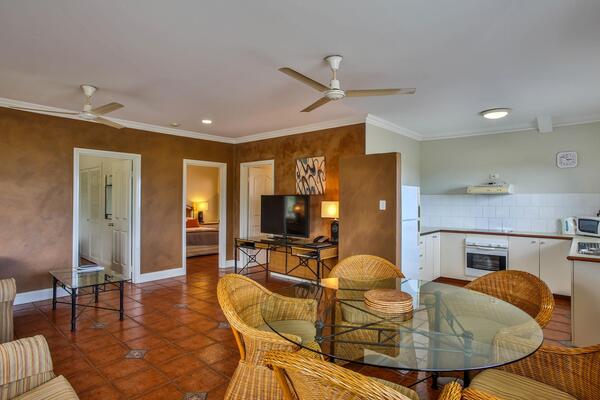 Moonlight Bay Suites