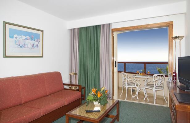 Hotel Fariones